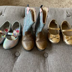 3 pairs of size 8 toddler girl shoes: good used condition, please see pictures